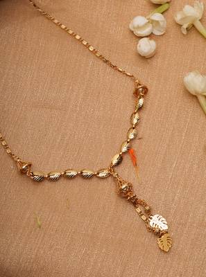 Necklace with Leaf Accent 2