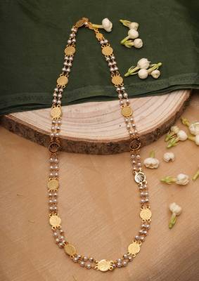 Two-Layered Beaded Necklace with Motifs 1