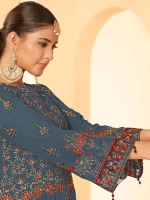 Grey georgette zari embroidered semi-stitched pakistani trouser suit 3