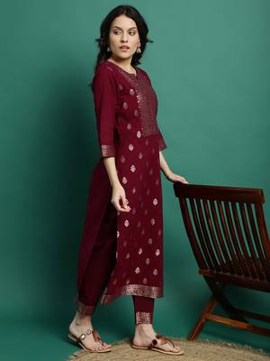 Women burgundy color self design kurta pant with dupatta set 2