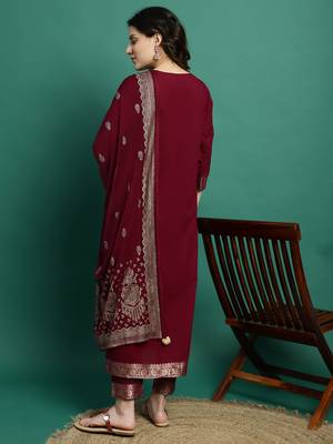 Women burgundy color self design kurta pant with dupatta set 3