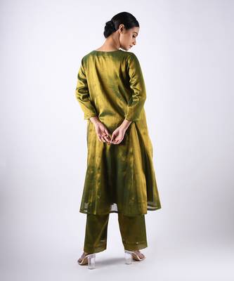 Handwoven green a line kurta set 4