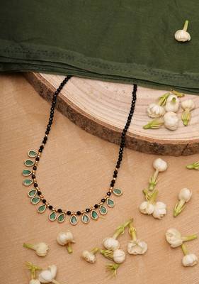 Black Beaded Necklace With Gold Plated 1