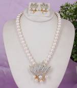 Natural fresh water pearls with certificate