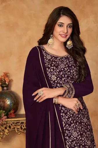 Faux Georgette Reception Wedding Wear Pakistani Salwar Kameez with Sequence Work