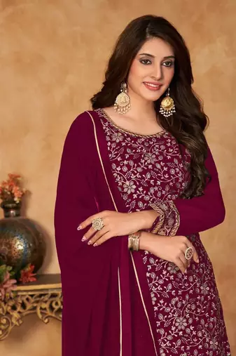 Faux Georgette Reception Wedding Wear Pakistani Salwar Kameez with Sequence Work
