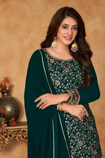 Faux Georgette Reception Wedding Wear Pakistani Salwar Kameez with Sequence Work