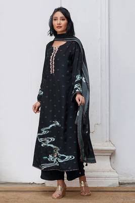 Black bemberg silk salwar suit with chinon silk dupatta 2