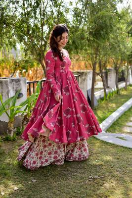 Women's rani pink cotton silk digital printed designer kurti with palazzo 3