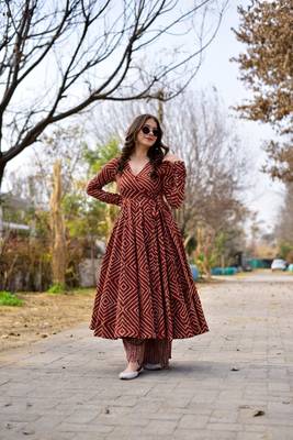 Women's maroon cotton silk digital printed designer kurti with palazzo 2