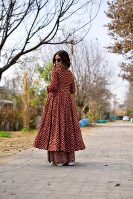 Women's maroon cotton silk digital printed designer kurti with palazzo 4