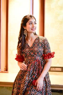 Women's black cotton silk digital printed designer kurti with pant 4