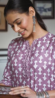 Women's purple pure muslin heavy digital printed designer kurti with palazzo 4