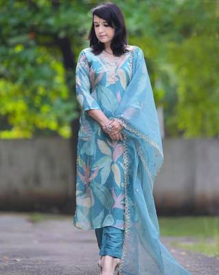 Viscose Tabby Fabric Sequence Embroidered Work Kurta with Cotton Lining, Pant and Dupatta Set 2