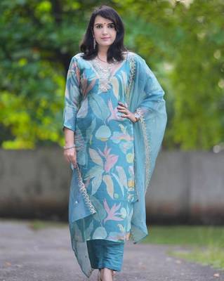 Viscose Tabby Fabric Sequence Embroidered Work Kurta with Cotton Lining, Pant and Dupatta Set 4