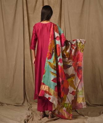 Deep magenta pintucks suit set 5