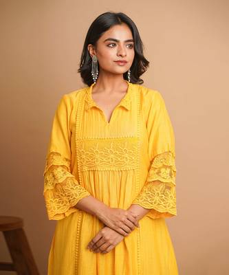 Yellow lace kurta pant set 4