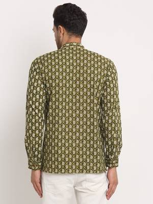 Men Cotton Jaipuri Printed Green Short Kurta with Roll-Up Sleeves 3