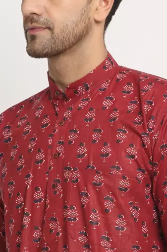 Men Cotton Jaipuri Printed Maroon Short Kurta with Roll-Up Sleeves