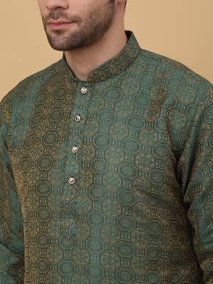 Men's Jacquard Woven Design Green Kurta With Pyjamas 2