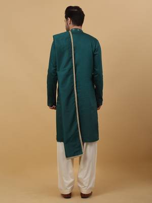 Men's Green Sequenced Embroidered Cotton Silk Kurta With Salwar and Dupatta 3
