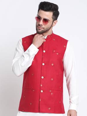 Men Cotton White Pathani Kurta & Salwar with Red Jacket 3