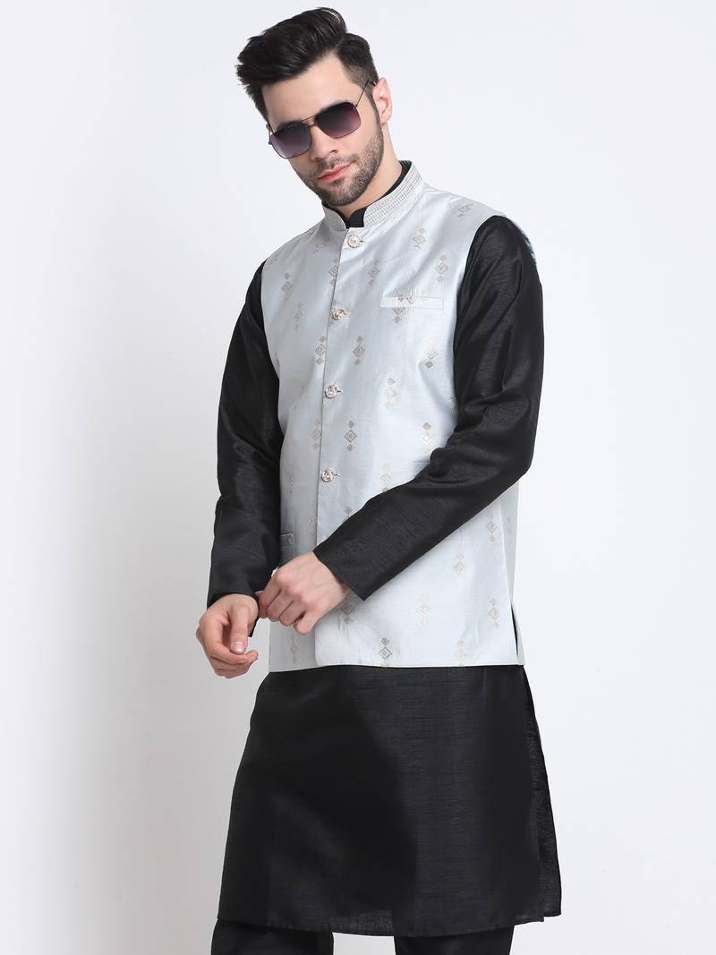 Men Black Kurta & Churidar with Grey Nehru Jacket
