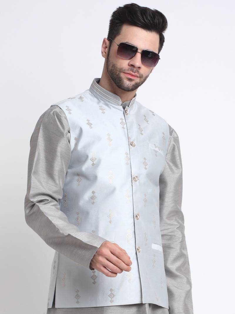 Men Grey Kurta & Churidar with Grey Nehru Jacket