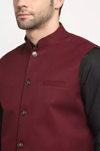 Men Cotton Solid Black Kurta Churidar With Maroon Twill Nehru Jacket Set