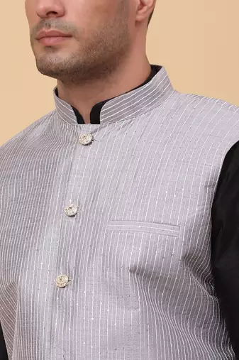 Men Black Kurta and Churidar with Grey sequence Striped Nehru Jacket