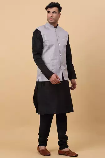 Men Black Kurta and Churidar with Grey sequence Striped Nehru Jacket