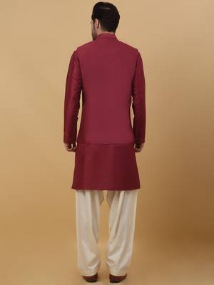 Men's maroon Kurta and Churidar With Jacquard Floral Nehru Jacket 3