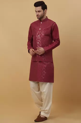 Men's maroon Kurta and Churidar With Jacquard Floral Nehru Jacket