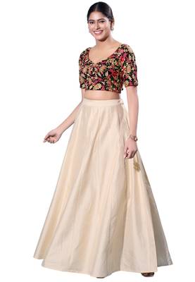 Padded Silk Sweatheart Neck  Blouse 4