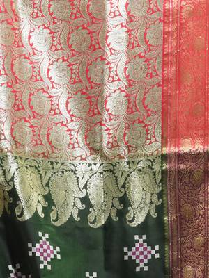 Green embroidered motifs silk saree with zari borders 4