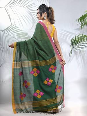 Green cotton saree with stripes pattern 3