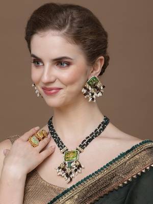 Green & purple drop earring with kundan &  pearls 2