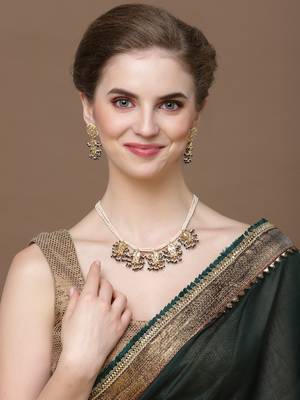 Green & gold drop earring with kundan &  pearls 2