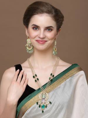 Green & gold drop earring with kundan &  pearls 2