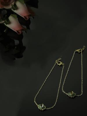 Green & gold adjustable anklet with kundan &  pearls 2