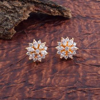 Brass gold imitation diamond women stud earrings 1