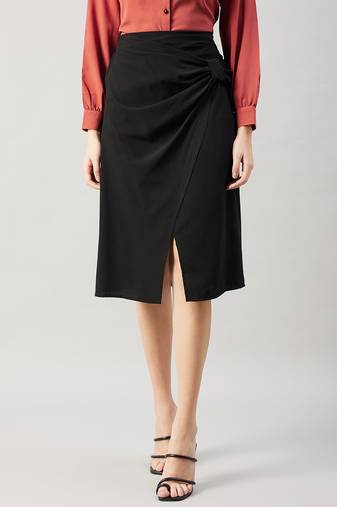 Winered woman  black side bow crepe skirt