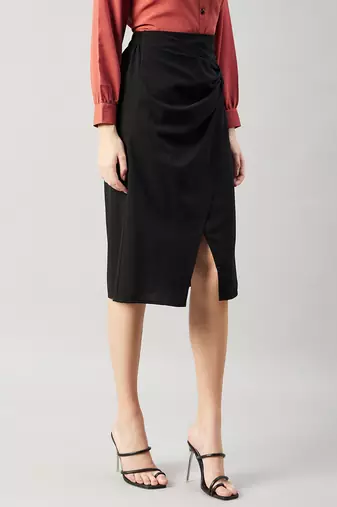 Winered woman  black side bow crepe skirt