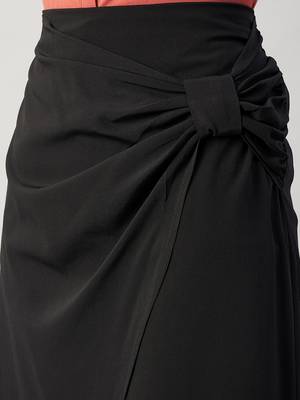 Winered woman  black side bow crepe skirt 5