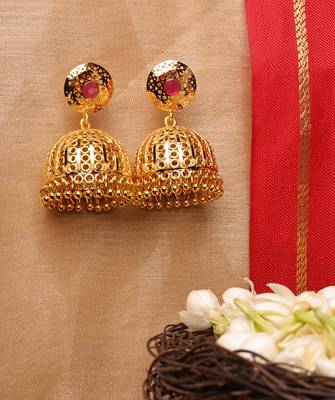 Exquisite Gold-Plated Earrings With Pink Stones 1