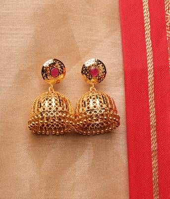 Exquisite Gold-Plated Earrings With Pink Stones 2