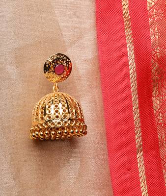 Exquisite Gold-Plated Earrings With Pink Stones 3