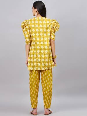 Winered woman yellow front pleated pant with button co-ord set 4