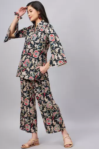 Winered woman black botanical print longline co-ord set