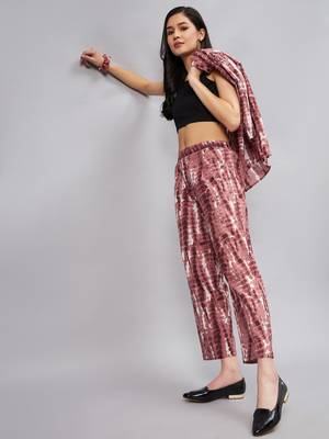 Winered woman rust and white tie & dye co-ord set with scrunchy 2